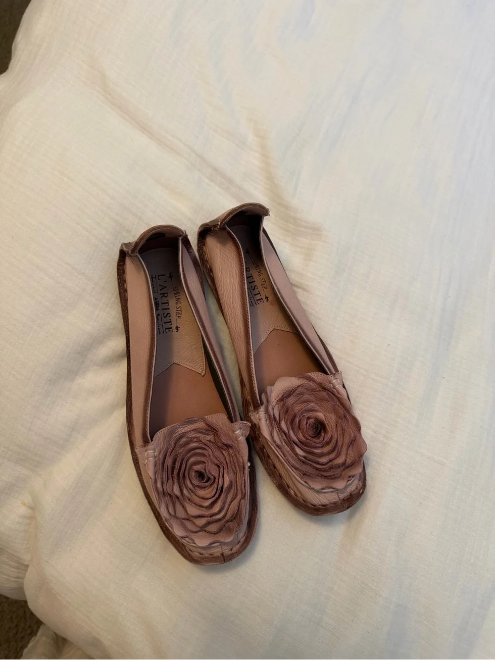artis Pink Leather Floral Ballet Flats size 40